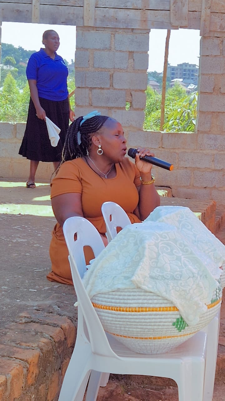 A member sharing a word during the service